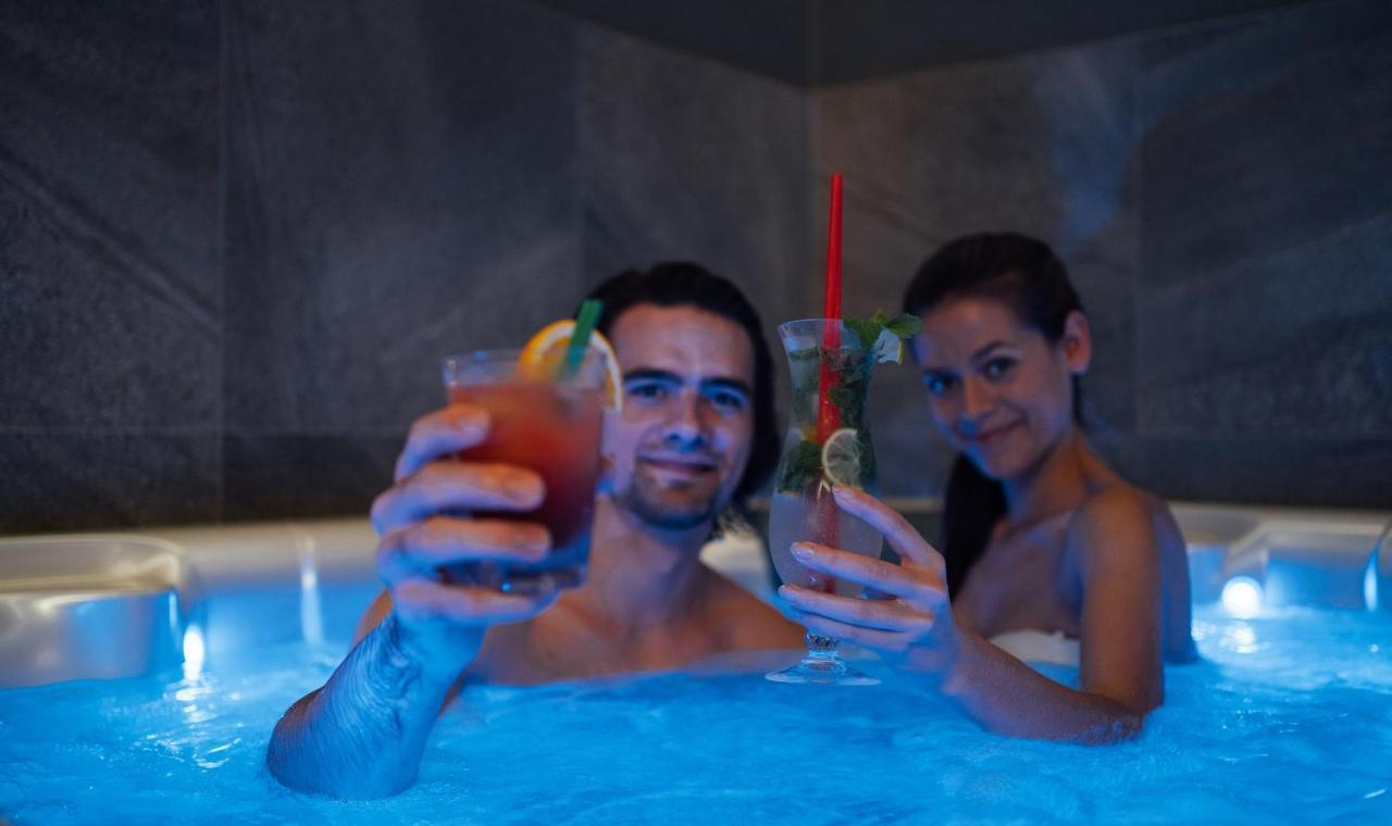 Wellness Relax - Luxusni Hotel Prága Kültér fotó